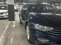 Gebraucht VW Passat 150 PS (110 kW) 2021 Blau Kombi