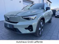 Second-hand Volvo XC40 Core 185 kW (252 CP) 2023 Verde SUV