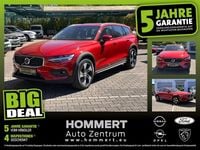 Gebraucht Volvo V60 CC Plus 250 PS (183 kW) 2023 Fusion red (metallic) Kombi