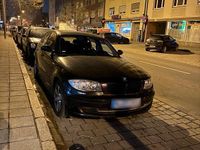 Gebraucht BMW 116 122 PS (89 kW) 2009 Schwarz Kleinwagen