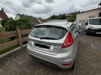 Gebraucht Ford Fiesta Titanium 82 PS (60 kW) 2012 Silber Kleinwagen