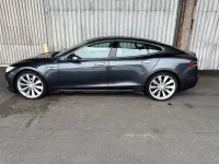 Usado Tesla Model S 309 kW (421 CV) 2016 Gris Utilitario