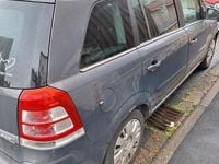 Gebraucht Opel Zafira 127 PS (93 kW) 2016 Silber Van / Kleinbus