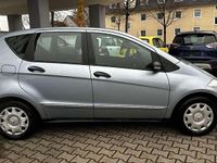 Gebraucht Mercedes A150 95 PS (69 kW) 2007 Horizontblau Limousine