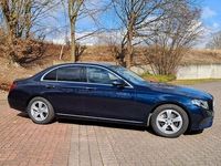 Gebraucht Mercedes E200 Avantgarde 184 PS (135 kW) 2018 Blau Limousine