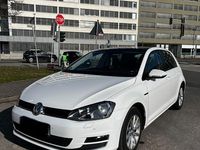 Gebraucht VW Golf VII LOUNGE 150 PS (110 kW) 2015 Weiß Limousine
