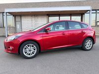 Gebraucht Ford Focus Titanium 182 PS (133 kW) 2013 Rot Limousine