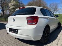 Gebraucht BMW 114 Performance 102 PS (75 kW) 2013 Weiß Kleinwagen
