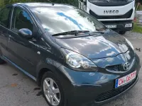 Gebraucht Toyota Aygo 68 PS (50 kW) 2006 Schwarz Kleinwagen