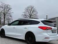 Gebraucht Ford Focus 125 PS (91 kW) 2019 Weiß Kombi