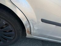 Gebraucht Ford Focus 100 PS (73 kW) 2006 Grau Kleinwagen