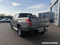 Gebraucht Mitsubishi L 154 PS (113 kW) 2018 Grau SUV