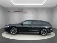 Neu Skoda Superb 193 PS (141 kW) 2025 Cobalt blau metallic Kombi