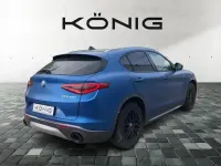 Second-hand Alfa Romeo Stelvio 209 CP (153 kW) 2022 Albastru SUV