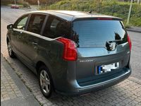 gebraucht Peugeot 5008 2,0 HDI 7 Si