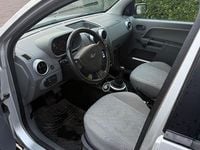 Gebraucht Ford Fusion 80 PS (58 kW) 2003 Silber Kleinwagen