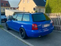 Usata Audi A4 110 CV (80 kW) 1996 Blu Station wagon