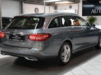 Gebraucht Mercedes C220 Exclusive 194 PS (142 kW) 2019 Grau Limousine