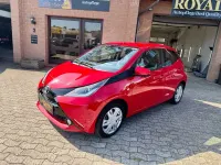 Gebraucht Toyota Aygo Edition-S 69 PS (50 kW) 2016 Rot Kleinwagen