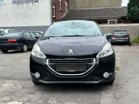 Gebraucht Peugeot 208 Allure 120 PS (88 kW) 2015 Lackierung schwarz perla nera Kleinwagen