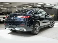 Gebraucht Mercedes GLC300de AMG 197 PS (144 kW) 2024 Nautikblau metallic Coupé