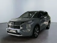 Gebraucht Mitsubishi Outlander P-HEV Top 306 PS (225 kW) 2025 Mondsteingrau SUV