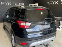 Gebraucht Ford Kuga Titanium 150 PS (110 kW) 2016 Schwarz SUV