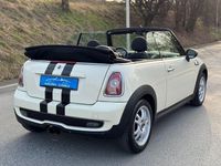 Gebraucht Mini Cooper Cabriolet Sport 98 PS (72 kW) 2011 Weiß Cabrio