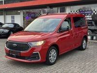 Gebraucht Ford Tourneo Connect Titanium 122 PS (89 kW) 2022 Rot Van / Kleinbus