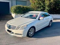 Gebraucht Mercedes E250 Avantgarde 204 PS (150 kW) 2009 Weiß Coupé
