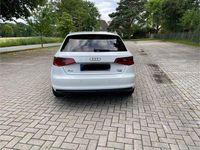 Gebraucht Audi A3 Sport 150 PS (110 kW) 2015 Weiß Limousine