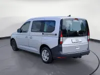 Gebraucht VW Caddy Basis 122 PS (89 kW) 2023 Silber Van / Kleinbus