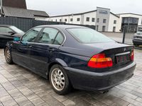 Gebraucht BMW 320 170 PS (125 kW) 2002 Blau Limousine