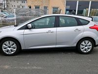 Gebraucht Ford Focus 101 PS (74 kW) 2015 Silber Kleinwagen