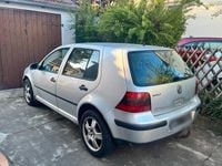Second-hand VW Golf IV Edition 75 CP (55 kW) 2000 Argintiu Berlinǎ