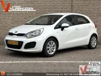 Gebraucht Kia Rio Comfort 86 PS (63 kW) 2013 Weiß Limousine