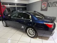 Gebraucht BMW 520 Exclusive 170 PS (125 kW) 2008 Blau Limousine