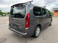 Gebraucht Opel Combo Elegance 131 PS (96 kW) 2022 Mondstein grau/e:vulkan grau Van / Kleinbus