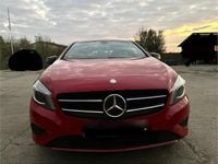 Gebraucht Mercedes A200 Urban 136 PS (100 kW) 2015 Rot Kleinwagen