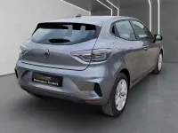 Gebraucht Renault Clio Evolution 91 PS (66 kW) 2024 Grau Kleinwagen