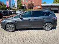 Gebraucht Ford S-MAX Titanium 165 PS (121 kW) 2019 Grau Van / Kleinbus