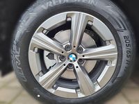 Neu BMW X1 136 PS (100 kW) 2025 Saphirschwarz metallic SUV