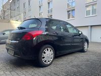 Gebraucht Peugeot 308 156 PS (114 kW) 2011 Schwarz Kleinwagen