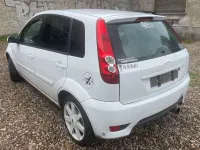 Gebraucht Ford Fiesta 80 PS (58 kW) 2008 Frozen white Kleinwagen