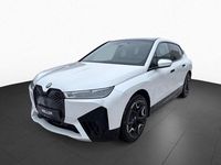 Gebraucht BMW iX Comfort Edition 239 kW (326 PS) 2023 Mineralweiß (weiß) SUV