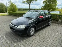 Używany Opel Corsa 75 KM (55 kW) 2003 Czarny Hatchback