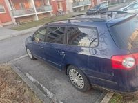 Gebraucht VW Passat 140 PS (102 kW) 2006 Blau Kombi