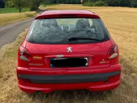 Gebraucht Peugeot 206 75 PS (55 kW) 2009 Rot Limousine