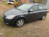 Używany Kia Ceed 122 KM (89 kW) 2010 Szary Hatchback