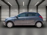 Gebraucht Hyundai i20 Trend 86 PS (63 kW) 2014 Grau Kleinwagen